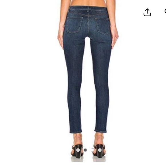 J Brand 811 Mid-Rise Skinny Leg, Fleeting, Size 23 - Picture 4 of 10